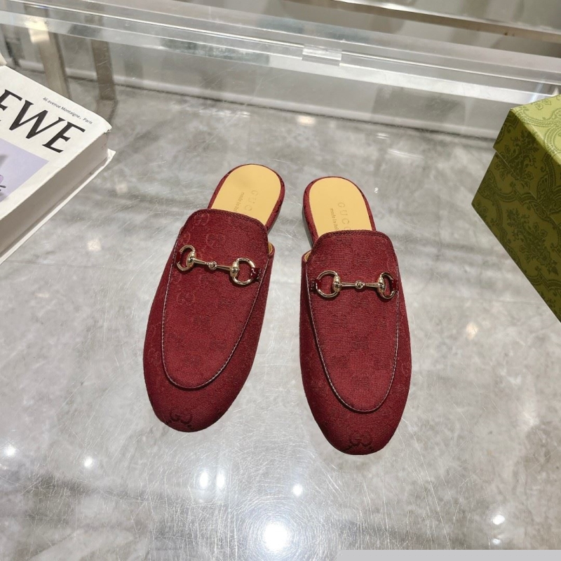 G*u*i leather shoes